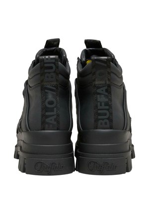 Buffalo, Plateaustøvletter - black