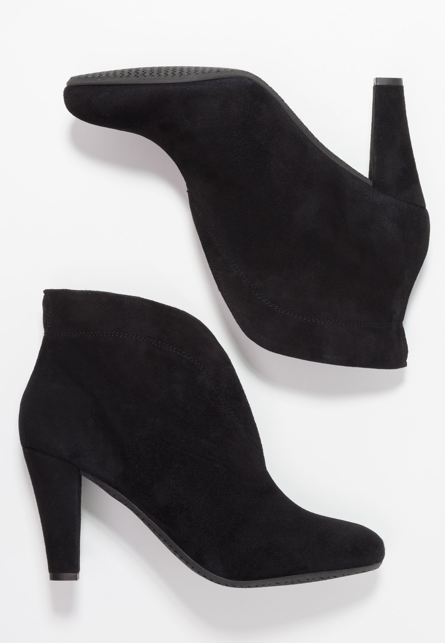 carvela rida boots black