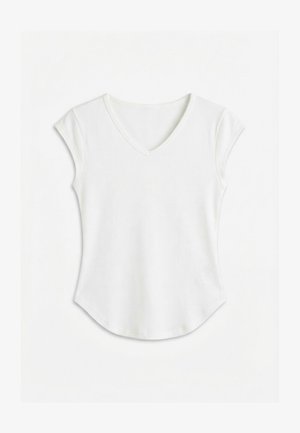 Biała prążkowana damska bluzka z krótkim rękawem i dekoltem w kształcie litery V, z zaokrąglonym dołem, ułożona płasko na białym tle.