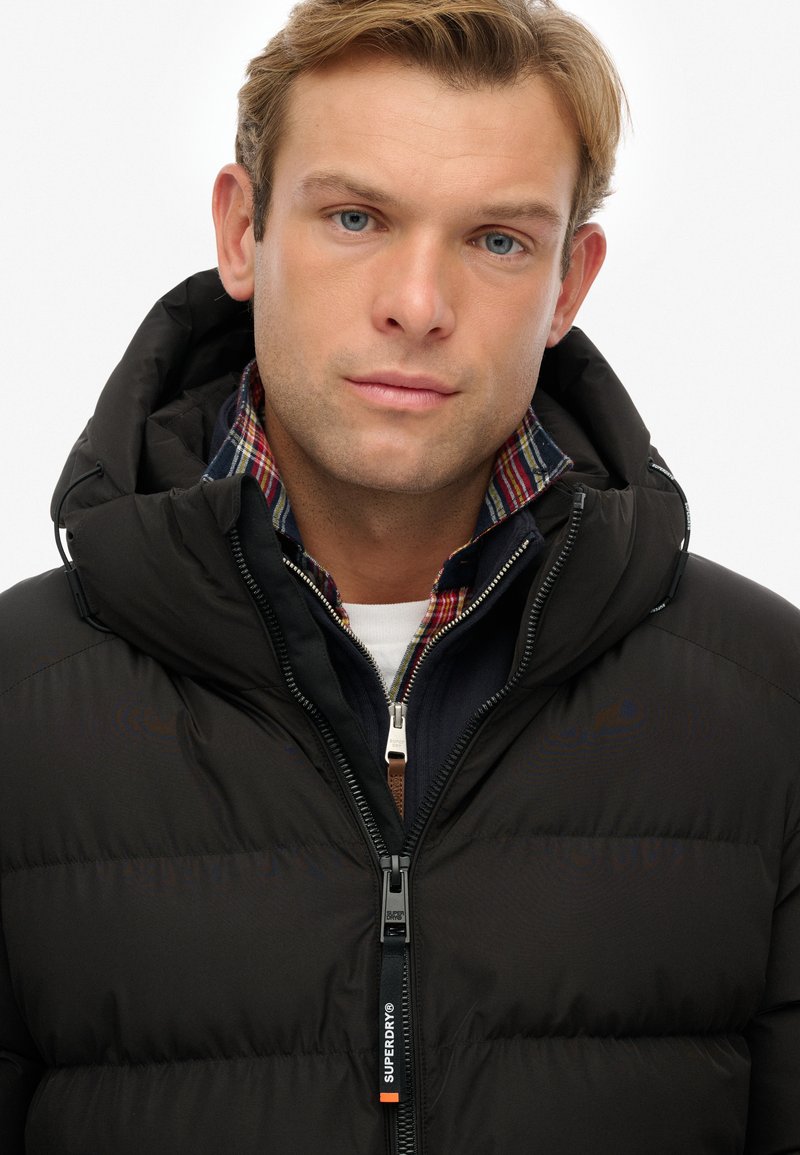 Superdry & Co HOODED SPORTS PUFFER - Veste d'hiver - black black/noir