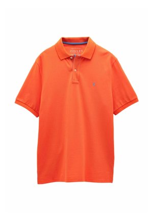 Leuchtend orangefarbenes kurzärmeliges Poloshirt mit Kragen, zwei Knöpfen und kleinem blauem, gesticktem Logo auf der linken Brust.