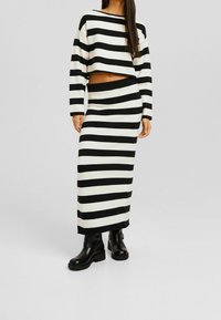 Bershka Sweter