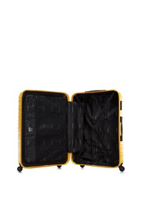 WITTCHEN LARGE SUITCASE WITH LUGGAGE TAG FROM ABS - Valise à roulettes - yellow
