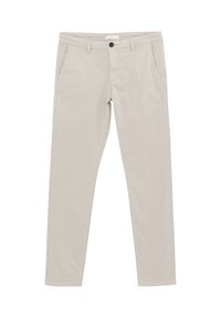 Jasnobeżowe chinosy o slim fit, z paskami do pasa, dwiema przednimi kieszeniami i pojedynczym zapięciem na guzik. Wykonane z bawełnianego materiału o gładkiej fakturze.