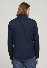 TOM TAILOR Denim 1036245 Camicia, 31903 – White Black Wildflower Print, S Uomo