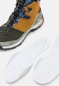 Salewa PUEZ 2 MID - Matkajalatsid - golden brown/shadow