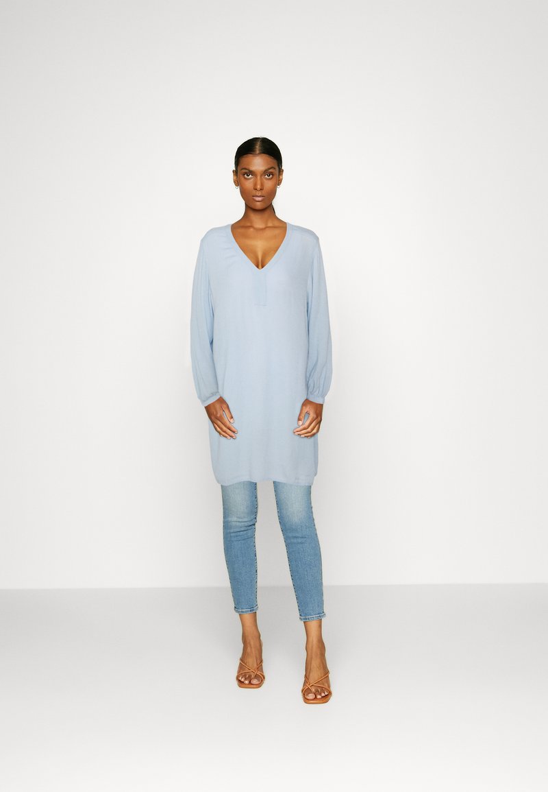 Kaffe AMBER V-NECK TUNIC - Tunică - windsurfer