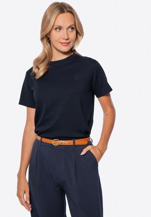 - T-shirt basic