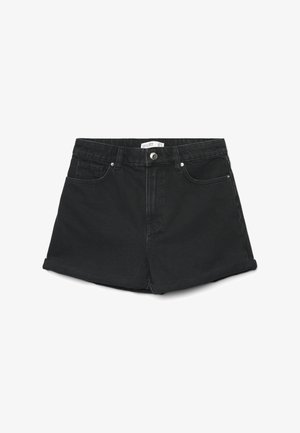 Shorts di denim nero con bottone frontale, passanti per cintura, due tasche anteriori e orli risvoltati su sfondo bianco.