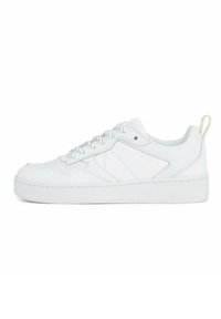 Sneaker bianca con materiale in pelle liscia, punta rotonda, design con lacci, colletto imbottito e suola piatta in gomma. Presenta dettagli laterali.