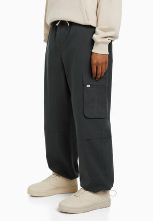 PARACHUTE - Reisitaskuhousut - grey
