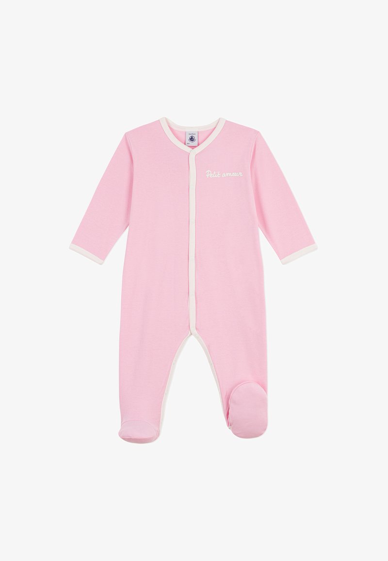 Body da neonato a maniche lunghe rosa con bordi bianchi, bottoni a pressione lungo il davanti, copristivali e scritta "Petit amour" sul petto.
