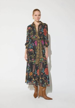 LOLA CASADEMUNT, WOMEN - Vestido camisero - dark brown