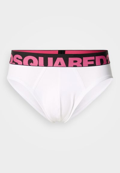 Calzoncillos blancos de algodón con una cintura elástica negra y rosa con el texto "DSQUARED2". Diseñados con un corte tradicional y una textura suave.