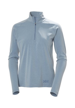 Sudadera de manga larga y cremallera de un cuarto, color azul claro, con cuello alto y pequeño logo cerca del dobladillo inferior, sobre un fondo blanco liso.