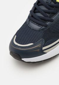 Champion CHAMP 2K - Treniņkurpes - navy blue/grey/fucsia/lime
