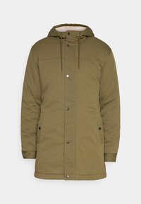 Parkas - olice night