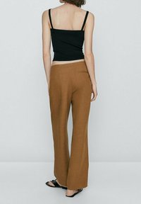 Massimo Dutti Housut - camel