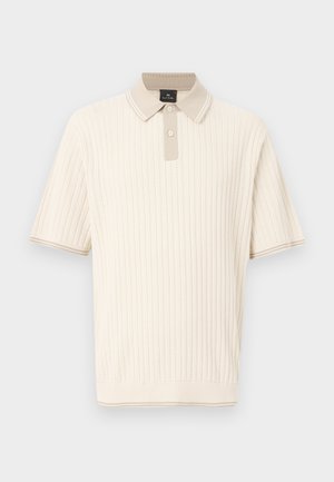 Krēmveida īsroku trikotāžas polo krekls ar vertikālām ribām, divām pogām, bēša apkakli un atbilstošu apdari aprocēs un malā.