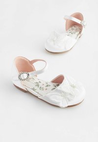 Next BRIDESMAID REGULAR FIT - Lauflernschuh - white