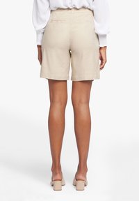 NYDJ Shorts - feather