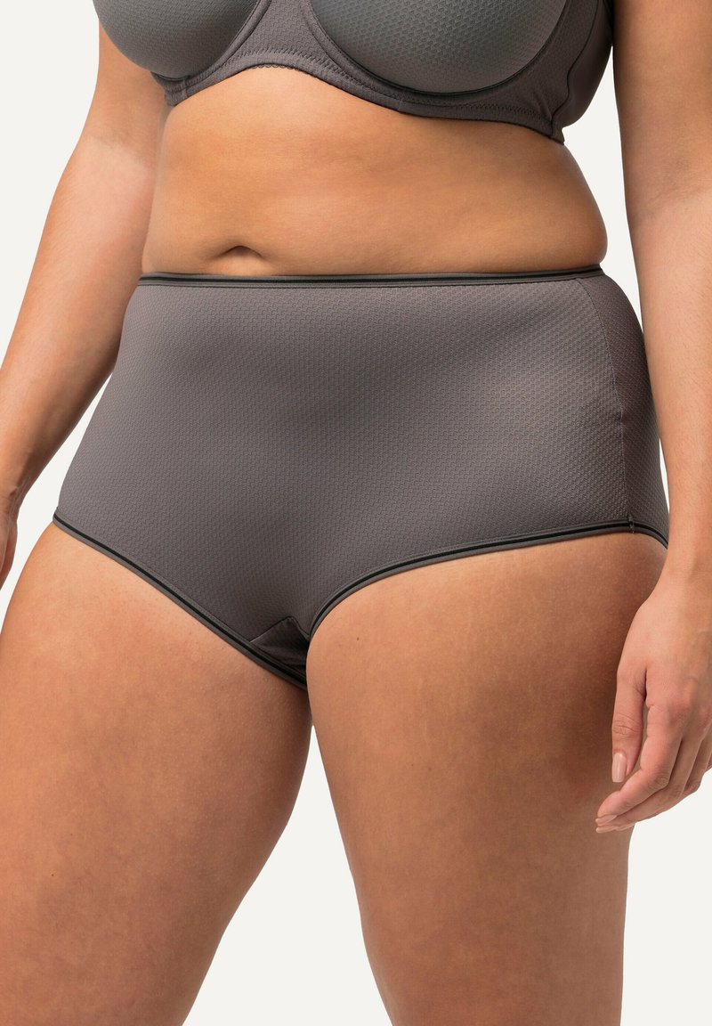 Donkergrijze high-waisted onderbroek van een gestructureerde stof, met een gladde tailleband en contrasterende zwarte afwerking langs de randen.