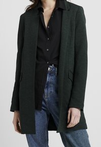 ONLY Tall Krátký kabát - green