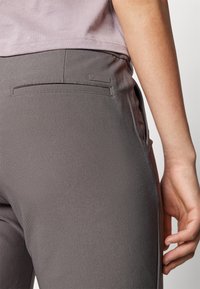 adidas Golf ULTIMATE365 ANKLE PANT - Hlače - charcoal