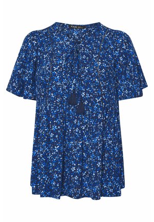 Sinisen, lyhythihainen pusero, jossa pieni kukkakuosi, pyöreä kaula-aukko ja etuosassa tupsuhalkio.