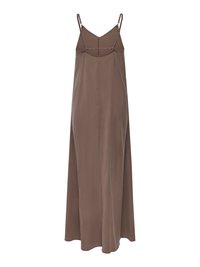 Robe maxi marron sans manches avec fines bretelles tressées et corsage ajusté flottant librement sur un fond blanc.