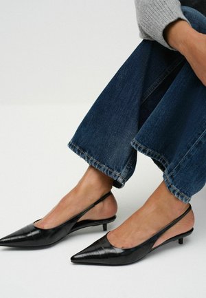 THE SET, KITTEN HEEL SLINGBACK SHOES - Pumps - black