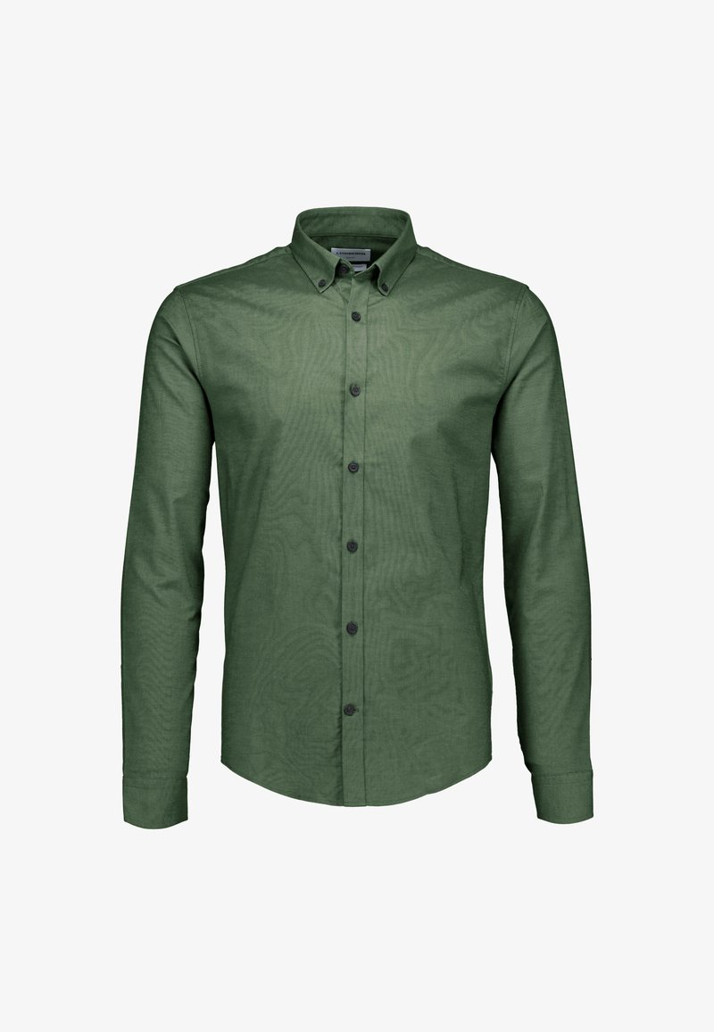 Camicia a maniche lunghe di colore verde scuro, realizzata in tessuto tessuto. Presenta un colletto con bottoni, una patta frontale con bottoni neri e un orlo curvo.