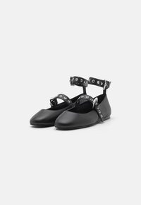 Steve Madden MACBETH - Bailarinas con hebilla - black
