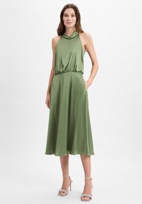 Unausgewählt, khaki