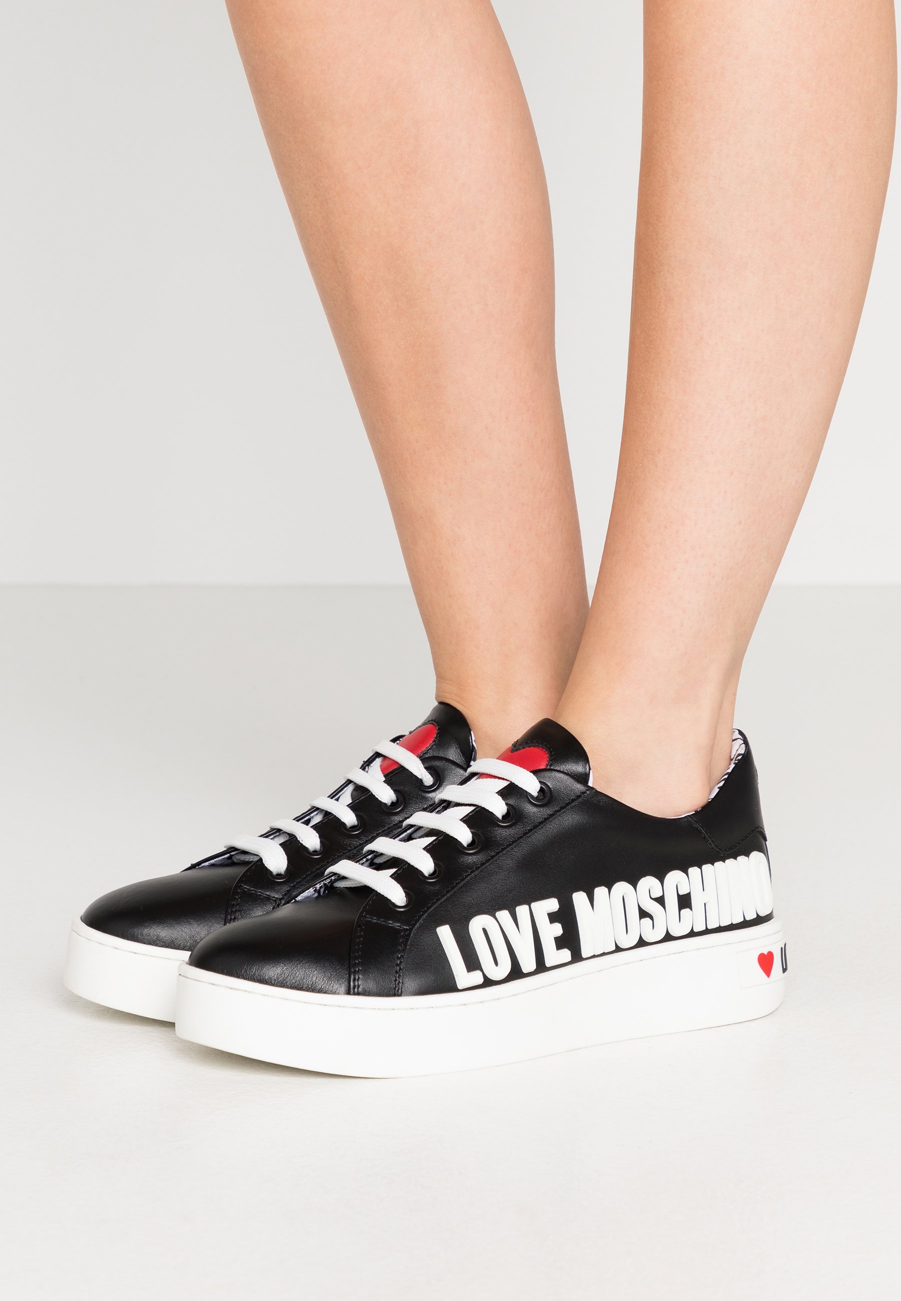 Love Moschino GRAPHIC - Sneakers laag - black/Zwart - Zalando.nl