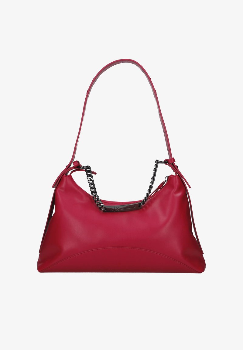 Borsa a mano in pelle rossa con forma morbida, texture liscia e manico con catena. Presenta lacci laterali e una placca logo discreta.