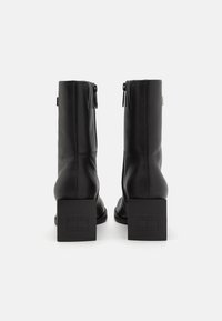 Tommy Jeans THE SOHO BOOT - Botine clasice - black