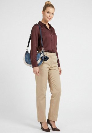 Guess, KATIE SCHULTERTASCHE 27 CM - Bandolera - denim logo