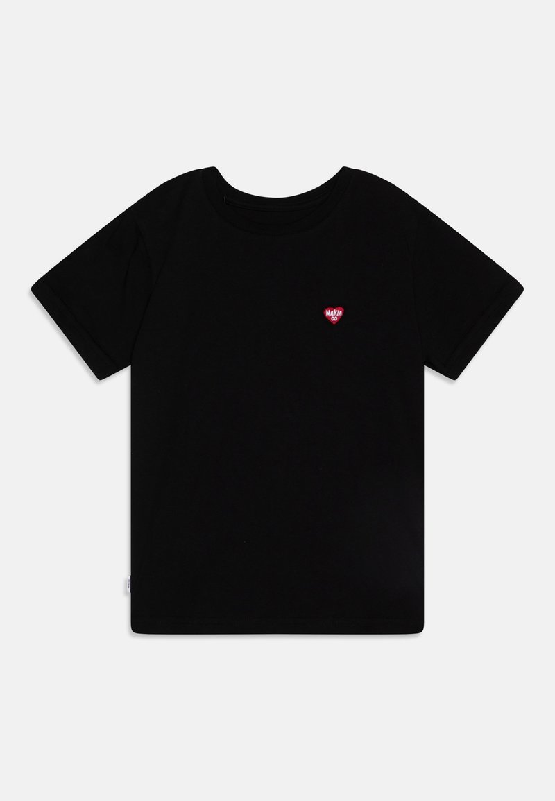 T-shirt noir à manches courtes avec un petit logo cœur rouge sur la poitrine gauche affichant "MAKIA CO" sur fond blanc.