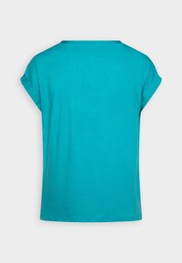 T-shirt turchese a maniche corte con una vestibilità comoda, colletto rotondo e una consistenza liscia simile al cotone. Nessun motivo o accento visibile.