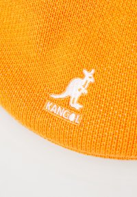 Kangol UNISEX - Čepice - electric kumquat