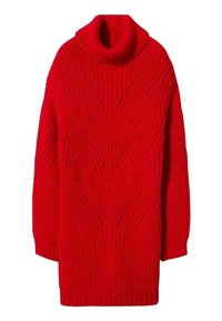 Pull en tricot rouge avec un col roulé haut, présentant un motif de câbles texturé et des manches longues, conçu pour un ajustement ample.
