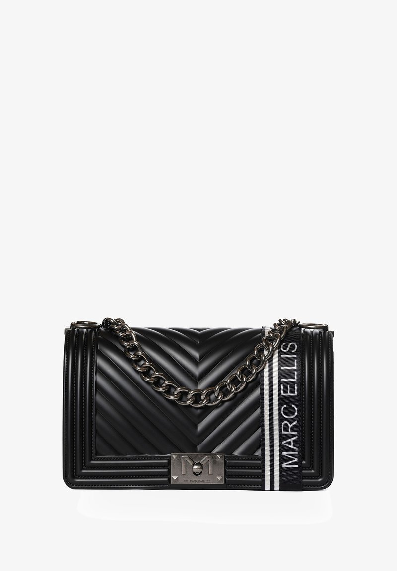 Borsa a tracolla nera trapuntata con motivo a zig-zag, accessori metallici e manico a catena. Presenta il logo su un accento in tessuto.