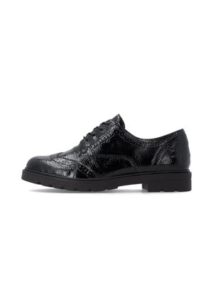 Chaussure à lacets en cuir noir brillant avec détails brogue et semelle épaisse en caoutchouc, vue de côté sur fond blanc.