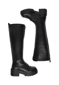 Černé kozačky do půli stehen vyrobené z hladké kůže, s robustní podrážkou, bočními zipy a minimálním prošíváním pro elegantní vzhled.