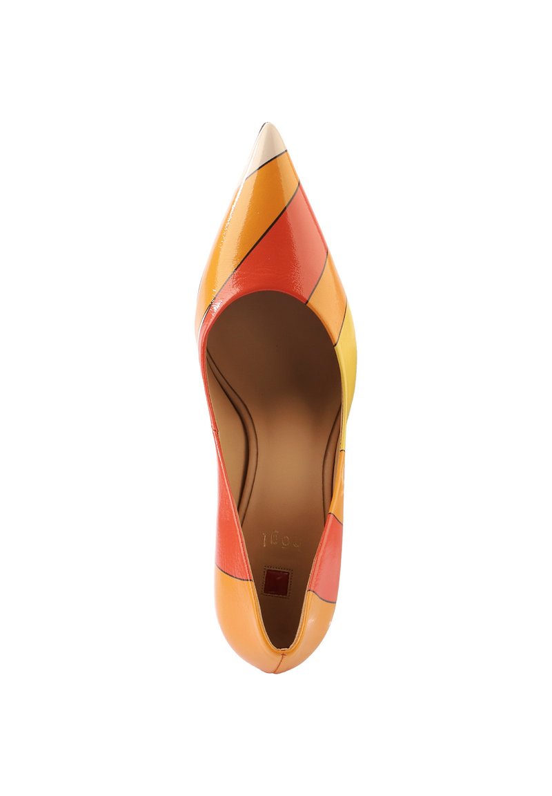 Petite Figurine Décorative Cerise Pour La Maison Et Le Bureau Petite Figurine Décorative Cerise Pour La Maison Et Le Bureau