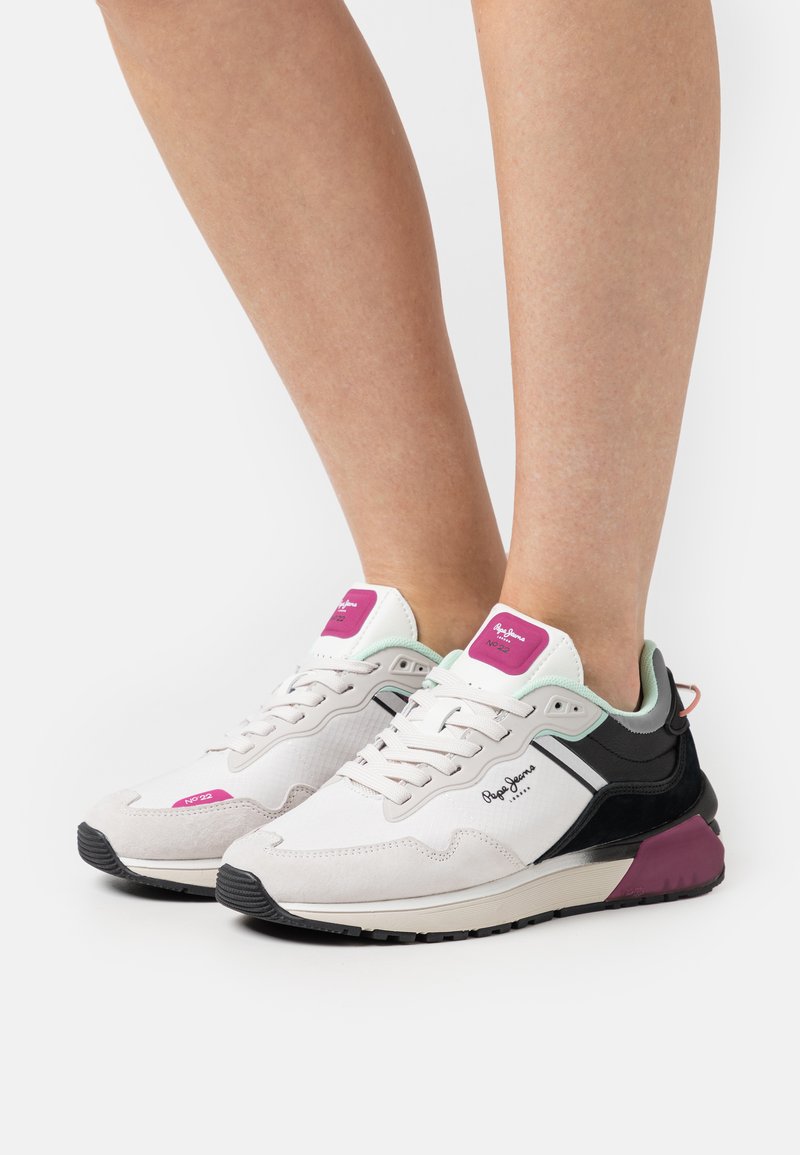 Pepe Jeans Sneakersy niskie/mleczny - Zalando.pl