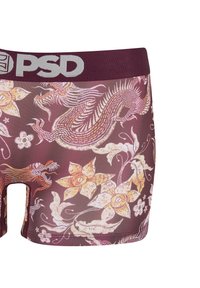 Kastanienbraune Boxershorts mit Drachen- und Blumenmustern. Hergestellt aus glattem Stoff, mit einem breiten grauen Bund, der mit "PSD" beschriftet ist.