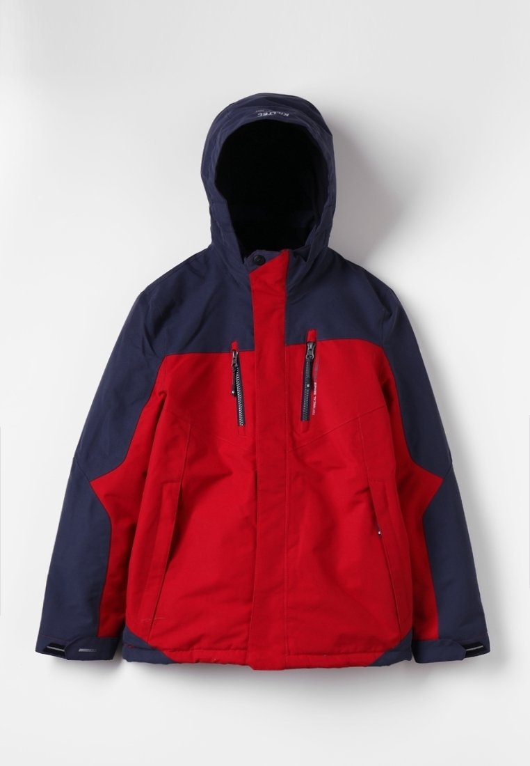 Veste d'hiver à capuche rouge et bleu marine avec fermeture éclair frontale et deux poches poitrine zippées verticales, présentée sur un fond blanc.