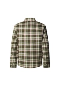Camisa de franela a cuadros verde con mangas largas, que presenta patrones de cuadrícula en blanco y rojo, un cuello y un dobladillo curvado en la parte inferior.